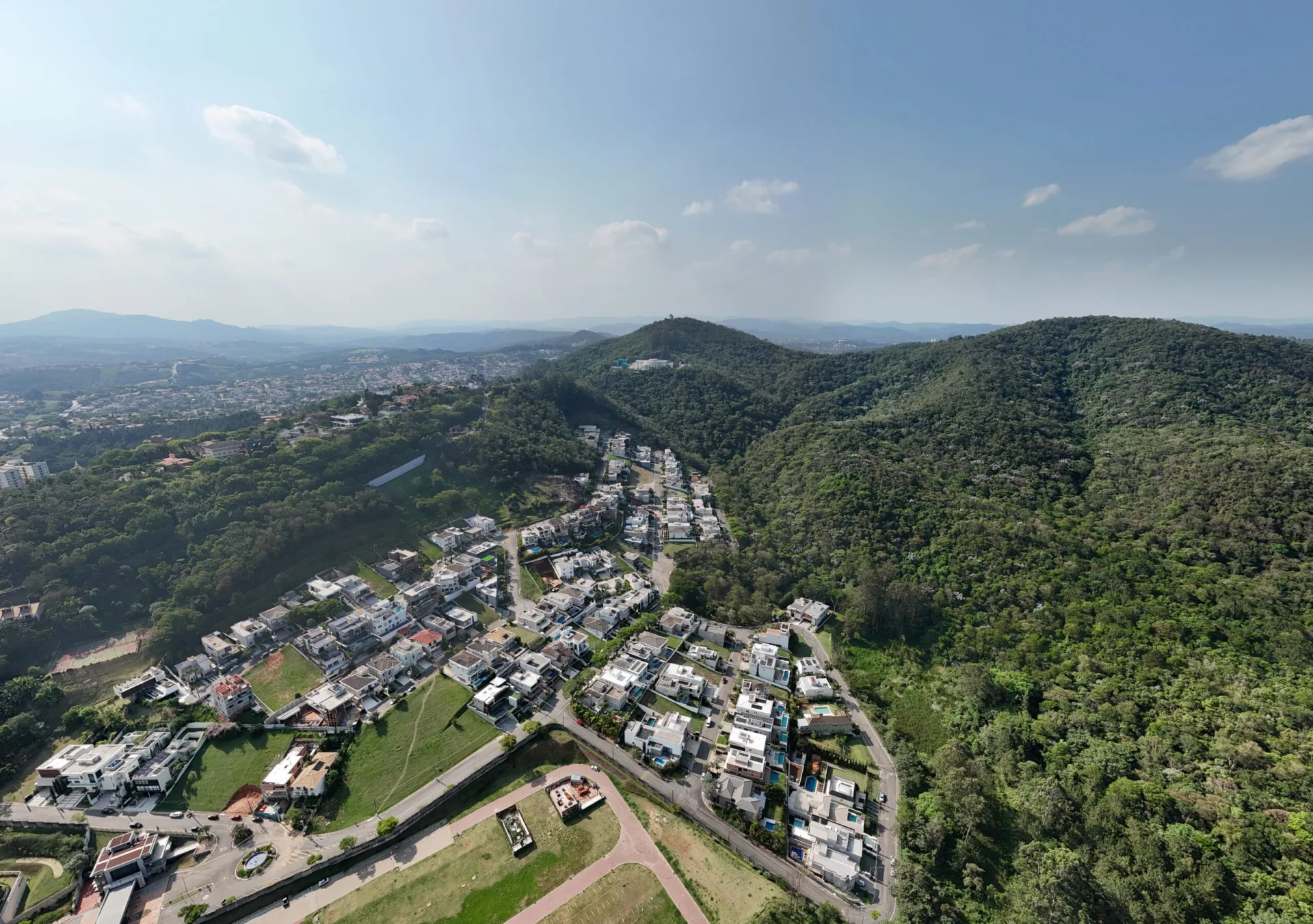 Vista aérea da Mata Voturussu e do Residencial 10